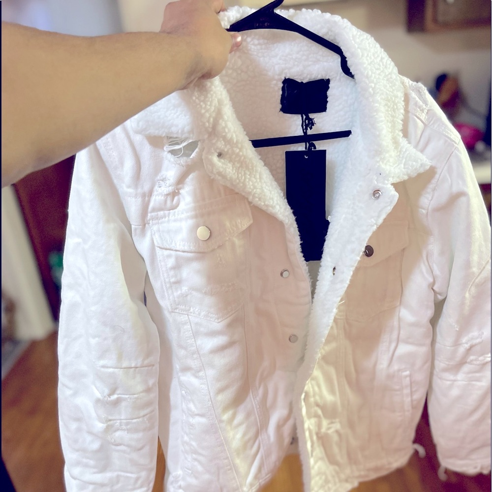 Valabasas white denim jacket ( Men’s )